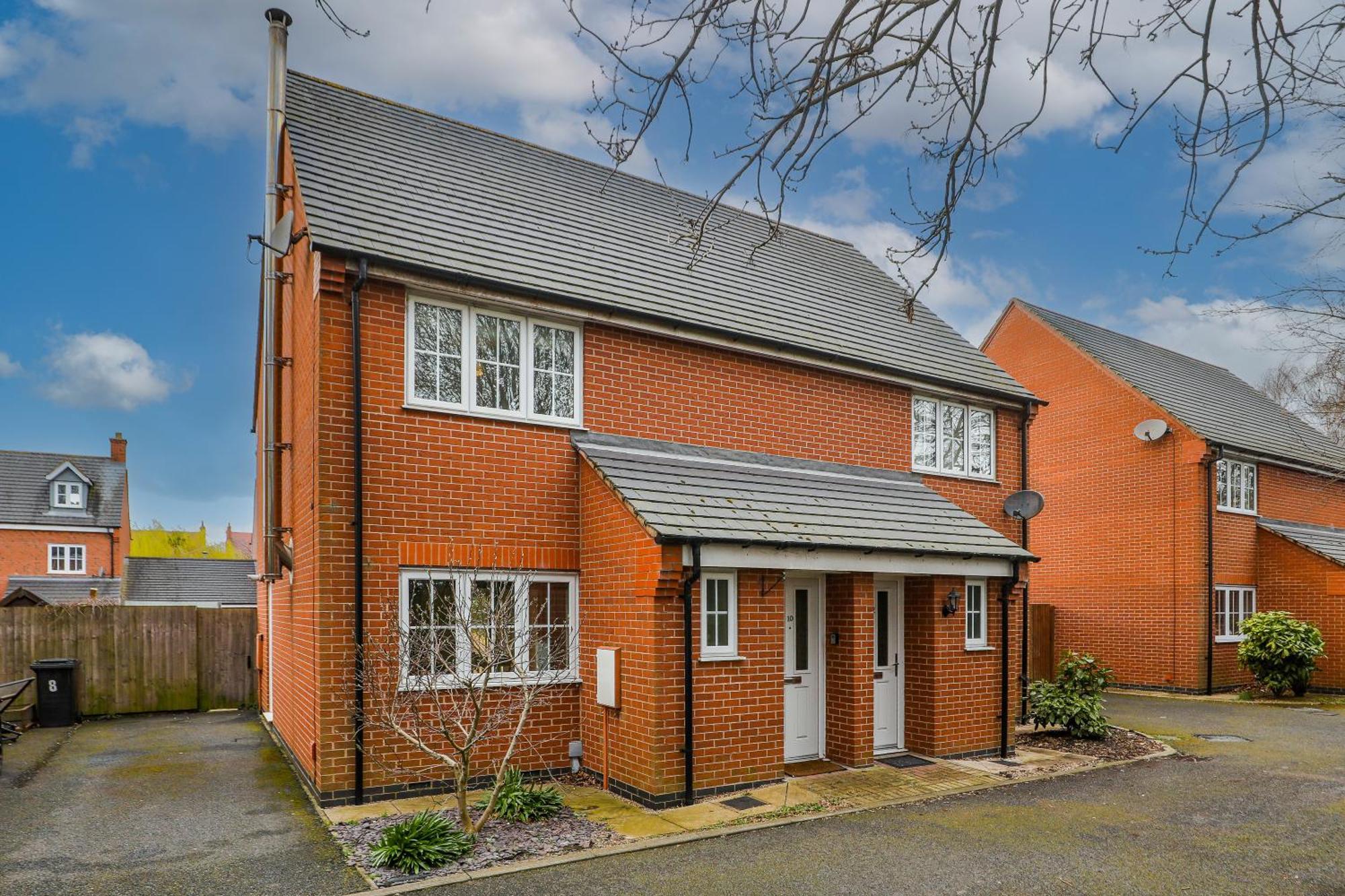 Silver Stag Properties, 3 Bedroom W Parking And Garden Smisby Exterior photo